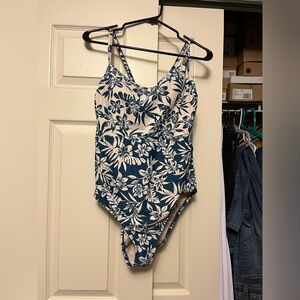Women’s Swimwear